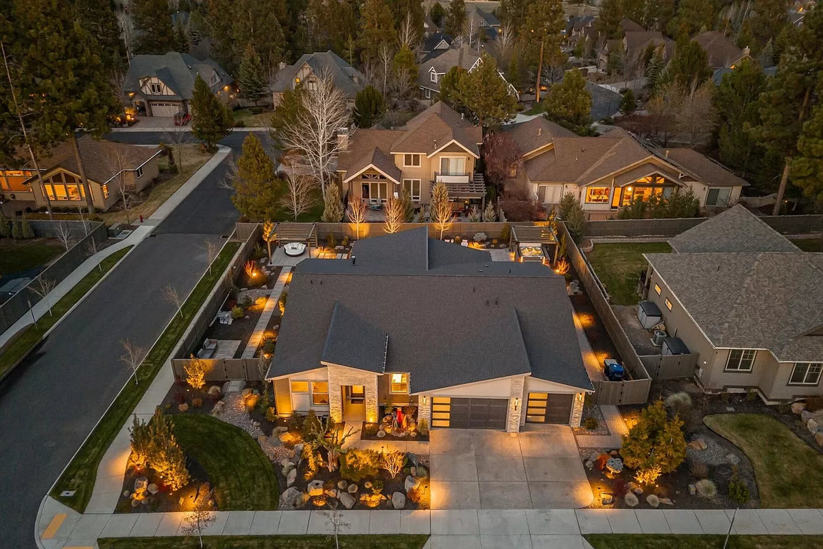 The Ultimate Guide to Professional Landscape Lighting